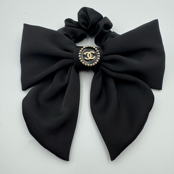 CHANEL Accessories - Black Scrunchie Bow & Chanel Button